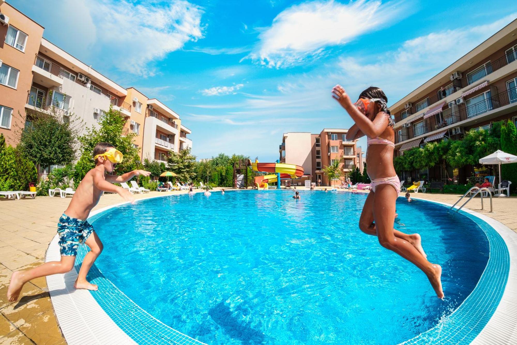 Holiday Garden Resort Sunny Beach Ngoại thất bức ảnh
