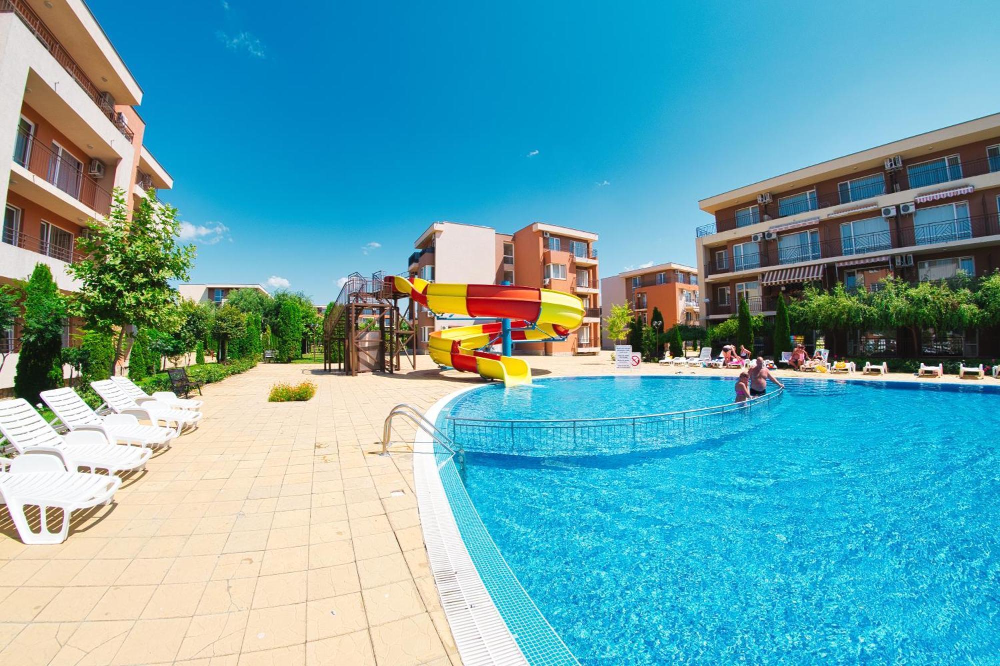 Holiday Garden Resort Sunny Beach Ngoại thất bức ảnh