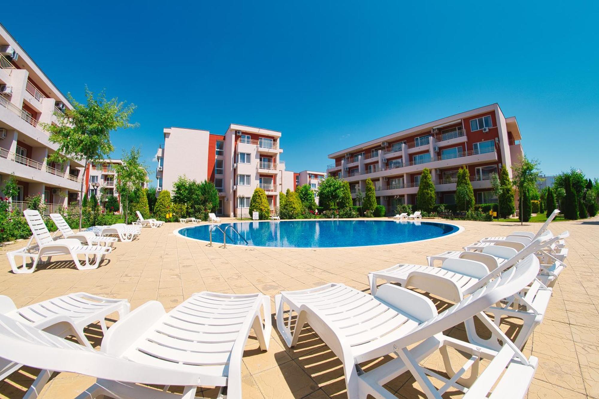 Holiday Garden Resort Sunny Beach Ngoại thất bức ảnh