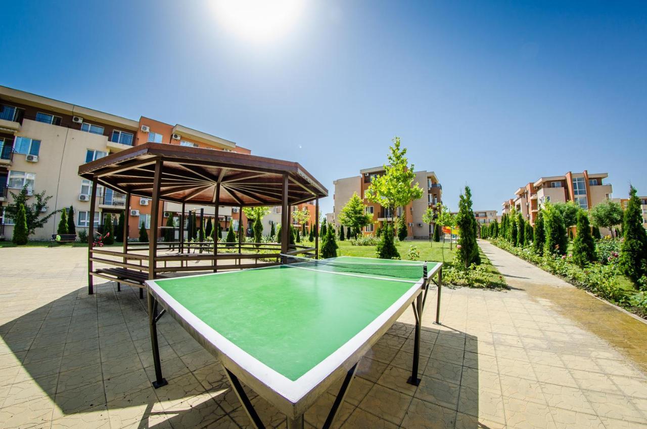 Holiday Garden Resort Sunny Beach Ngoại thất bức ảnh